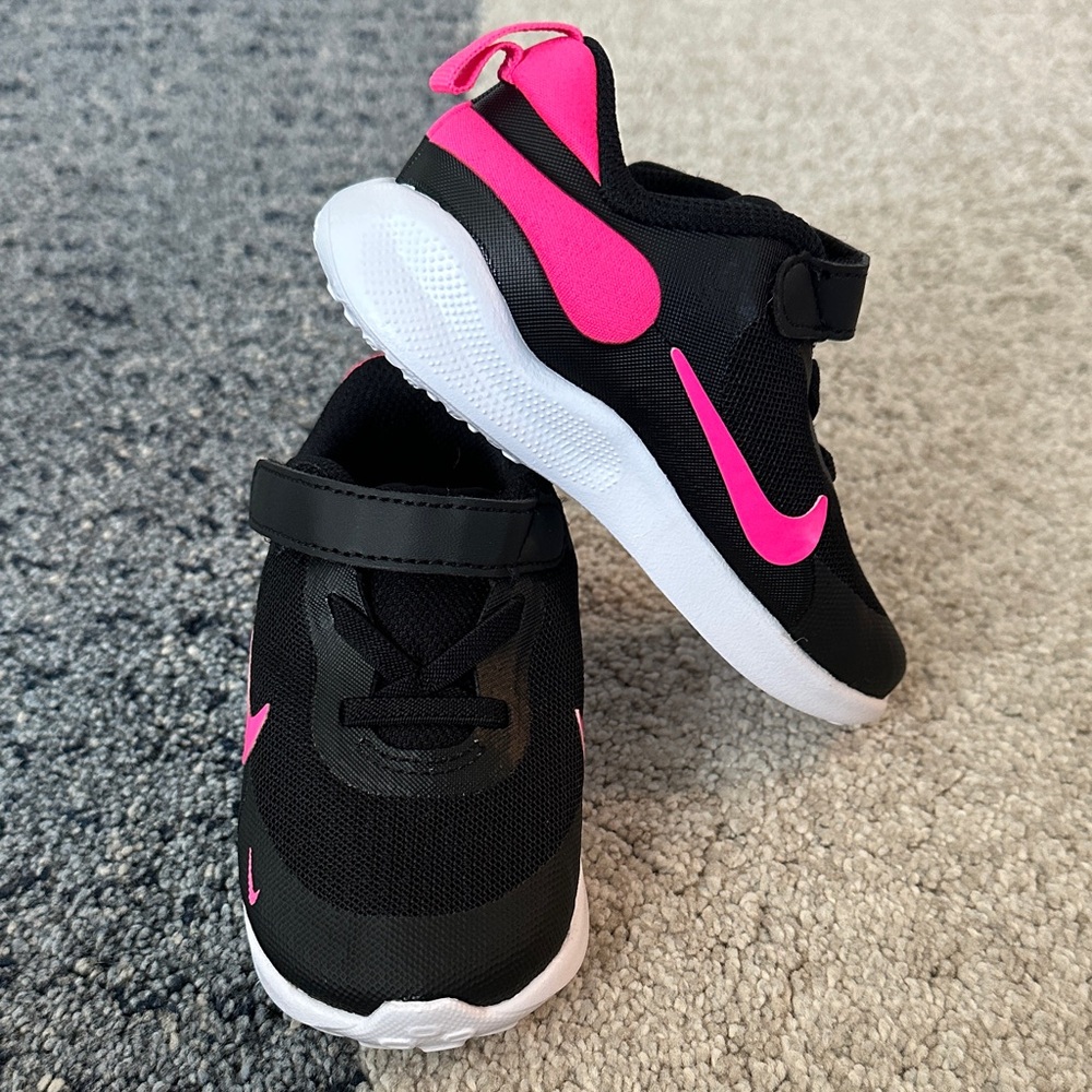 Nike Revolution 7, black and pink, size 7c
